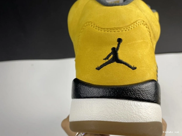 Tokyo T23 5 454783-701 Air Jordan Retro 0615